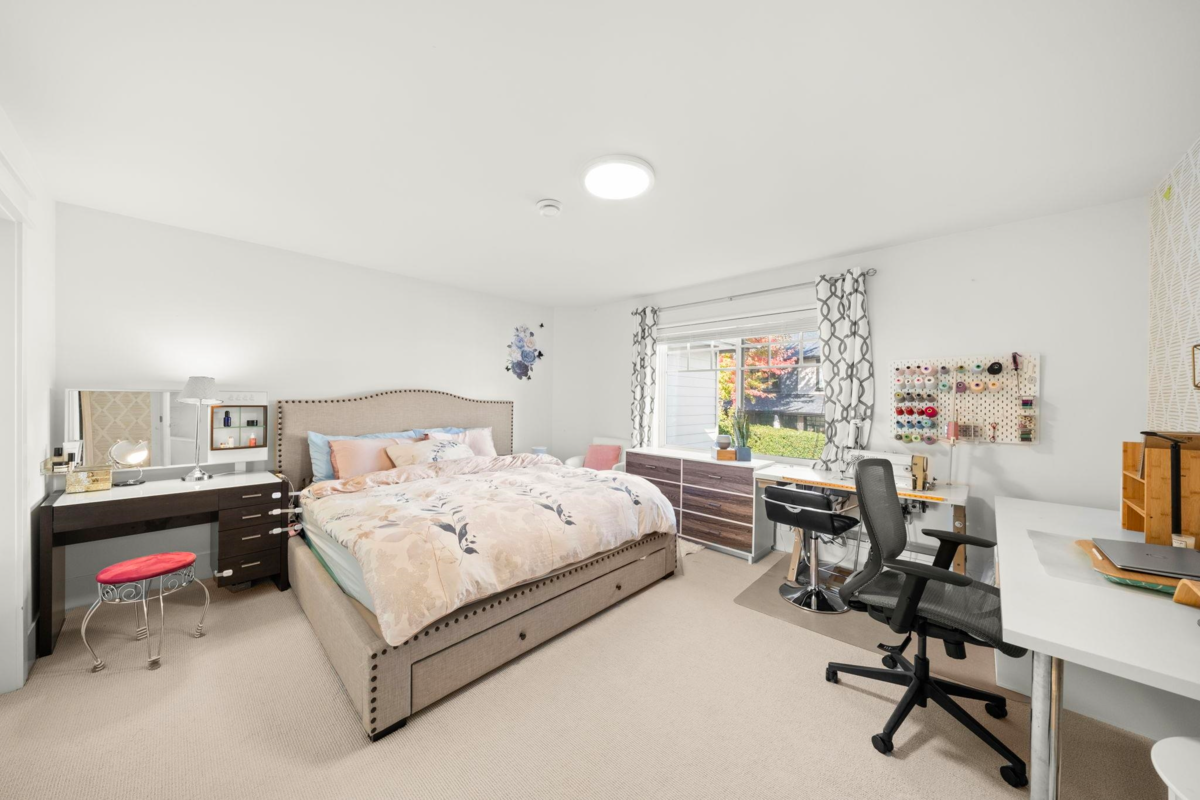 Primary Bathroom Photo of 11 8425 Venture Way, Surrey, BC