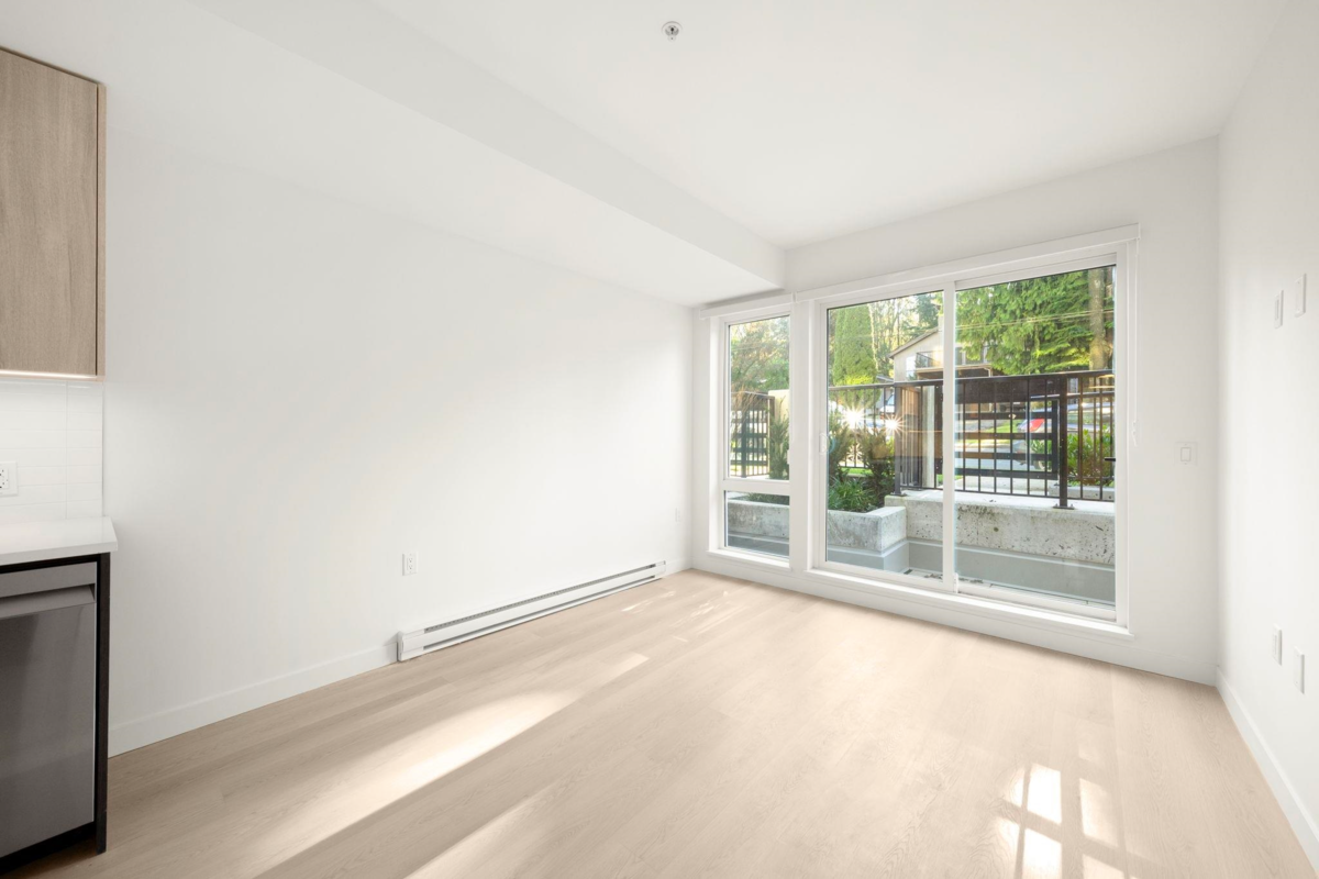 Dining Area Photo of 103 2002 St. George Street, Port Moody, BC