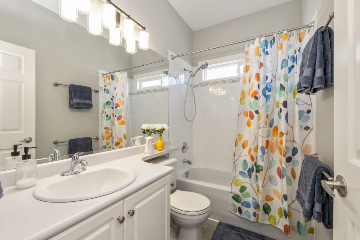 Loft / Bonus Room Photo of 127 Evergreen Crescent, Anmore, BC