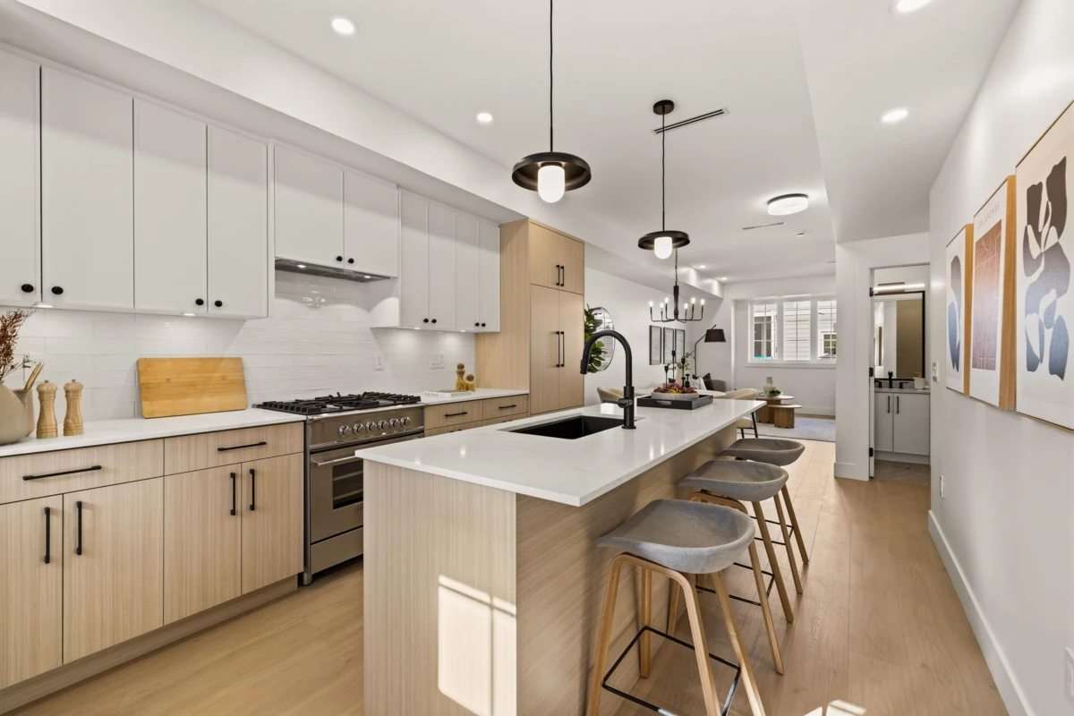 Family Room Photo of 3 2808 St. George Street, Port Moody, BC