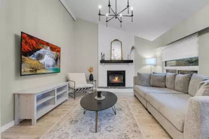 11585 Royal Crescent, Surrey, BC, Royal Heights — 7 bed single family residence for sale