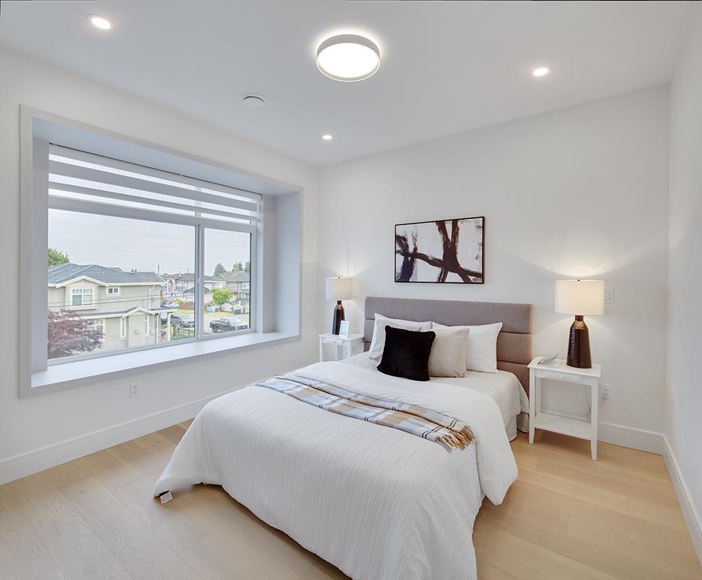 Basement Recreation Room Photo of 7813 18th Avenue, Burnaby, BC