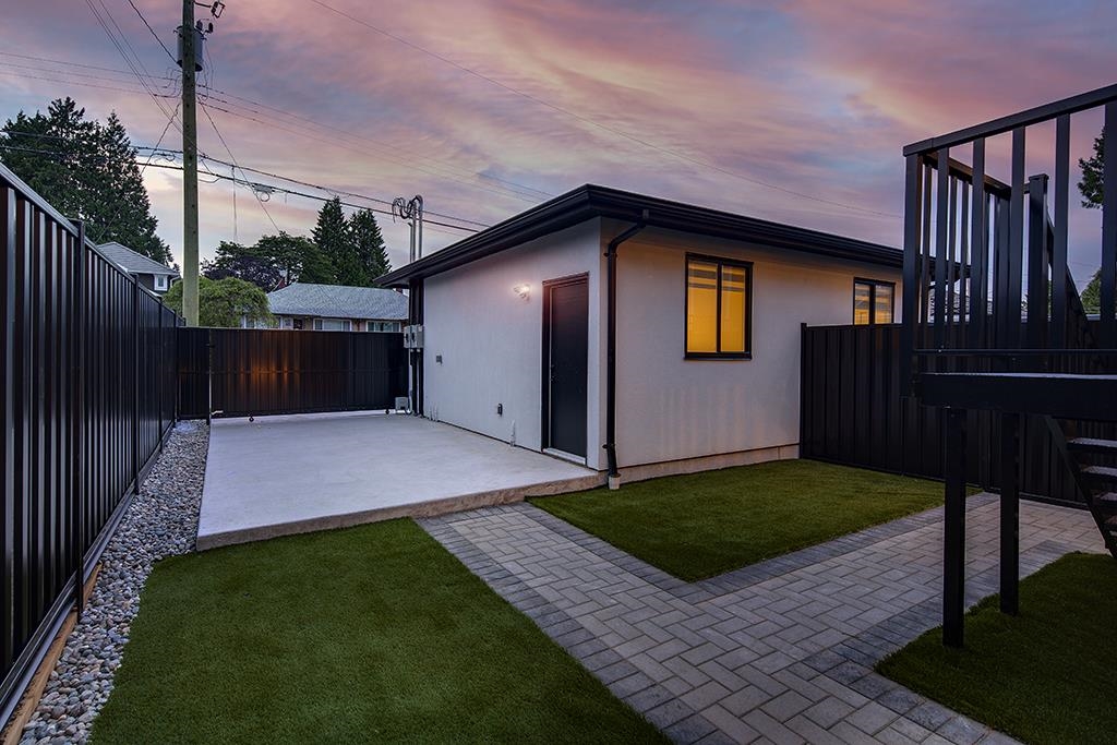 Garden / Landscaping Photo of 7813 18th Avenue, Burnaby, BC