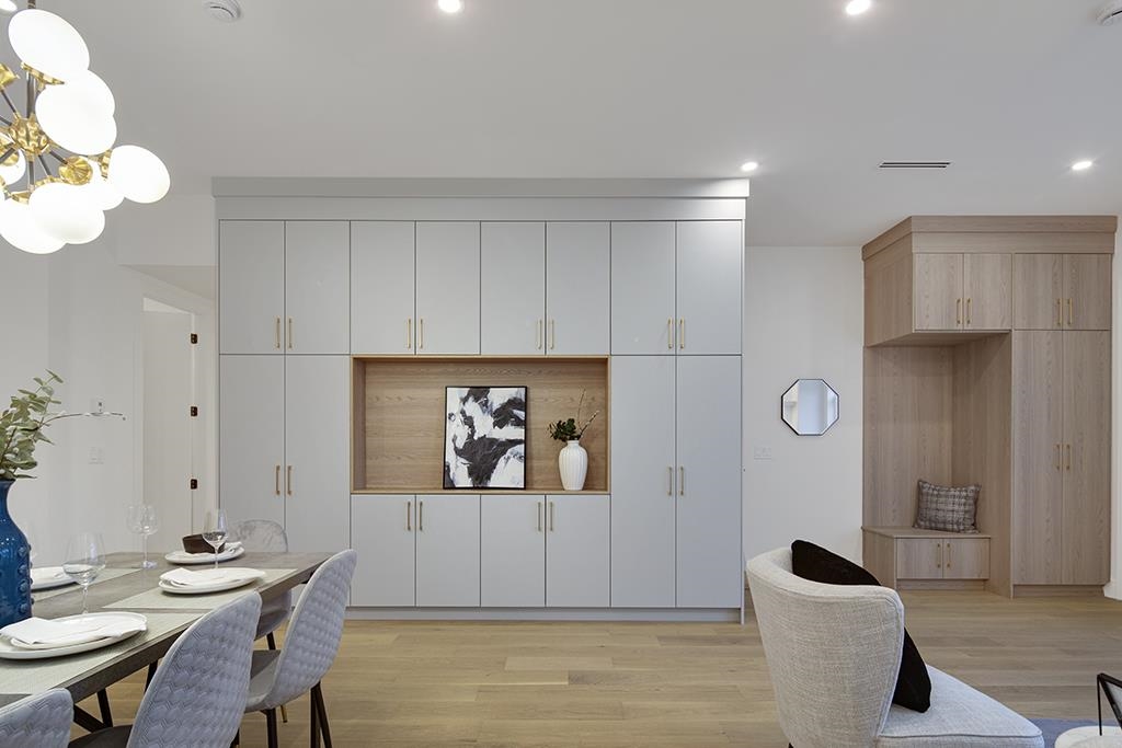 Kitchen Island Photo of 7813 18th Avenue, Burnaby, BC
