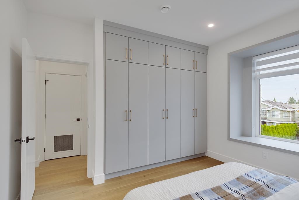 Laundry Room Photo of 7813 18th Avenue, Burnaby, BC