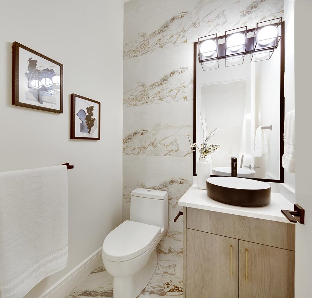 Primary Bathroom Photo of 7813 18th Avenue, Burnaby, BC