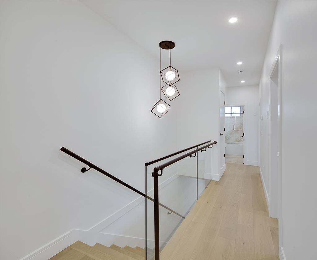 Walk-In Closet Photo of 7813 18th Avenue, Burnaby, BC