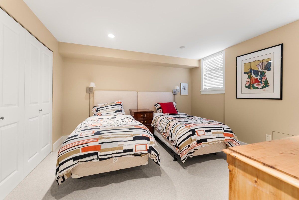 Backyard Photo of 6339 Adera Street, Vancouver, BC