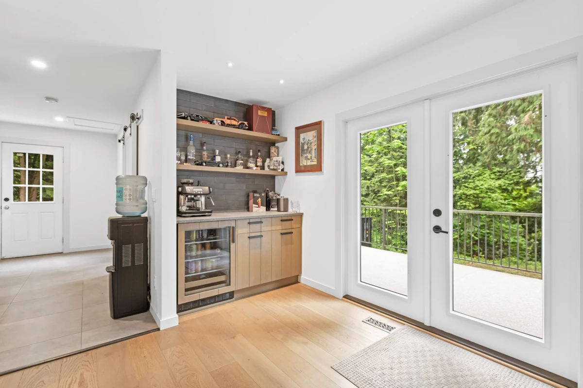 Walk-In Closet Photo of 31648 Grove Avenue, Mission, BC