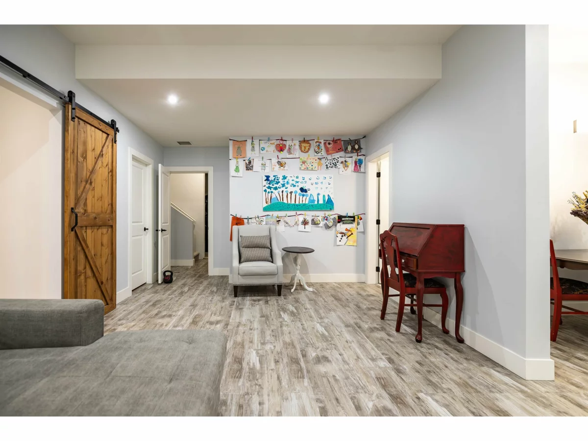 Swimming Pool Photo of 32574 Ross Drive, Mission, BC