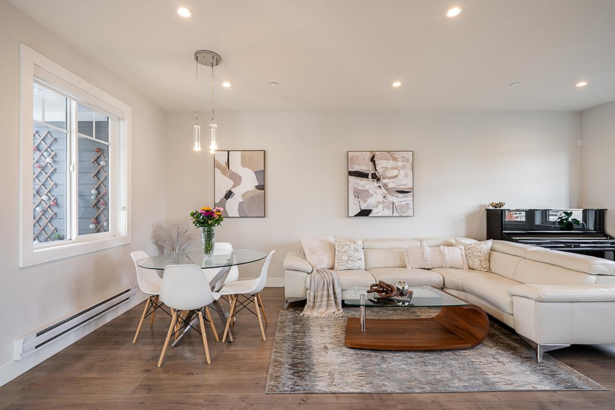 Family Room Photo of 4 189 Wood Street, New Westminster, BC