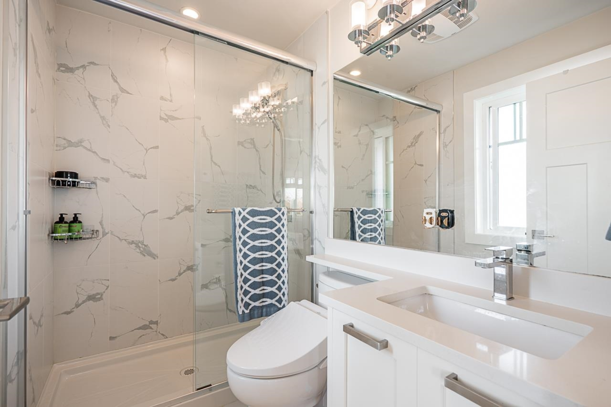 Powder Room Photo of 4 189 Wood Street, New Westminster, BC