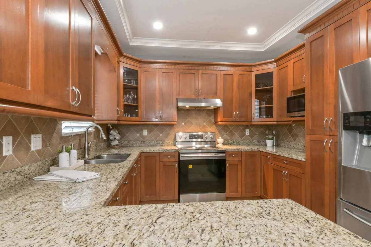 Breakfast Nook Photo of 6351 167b Street, Surrey, BC