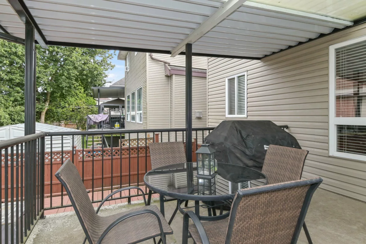 Garage Interior Photo of 6351 167b Street, Surrey, BC
