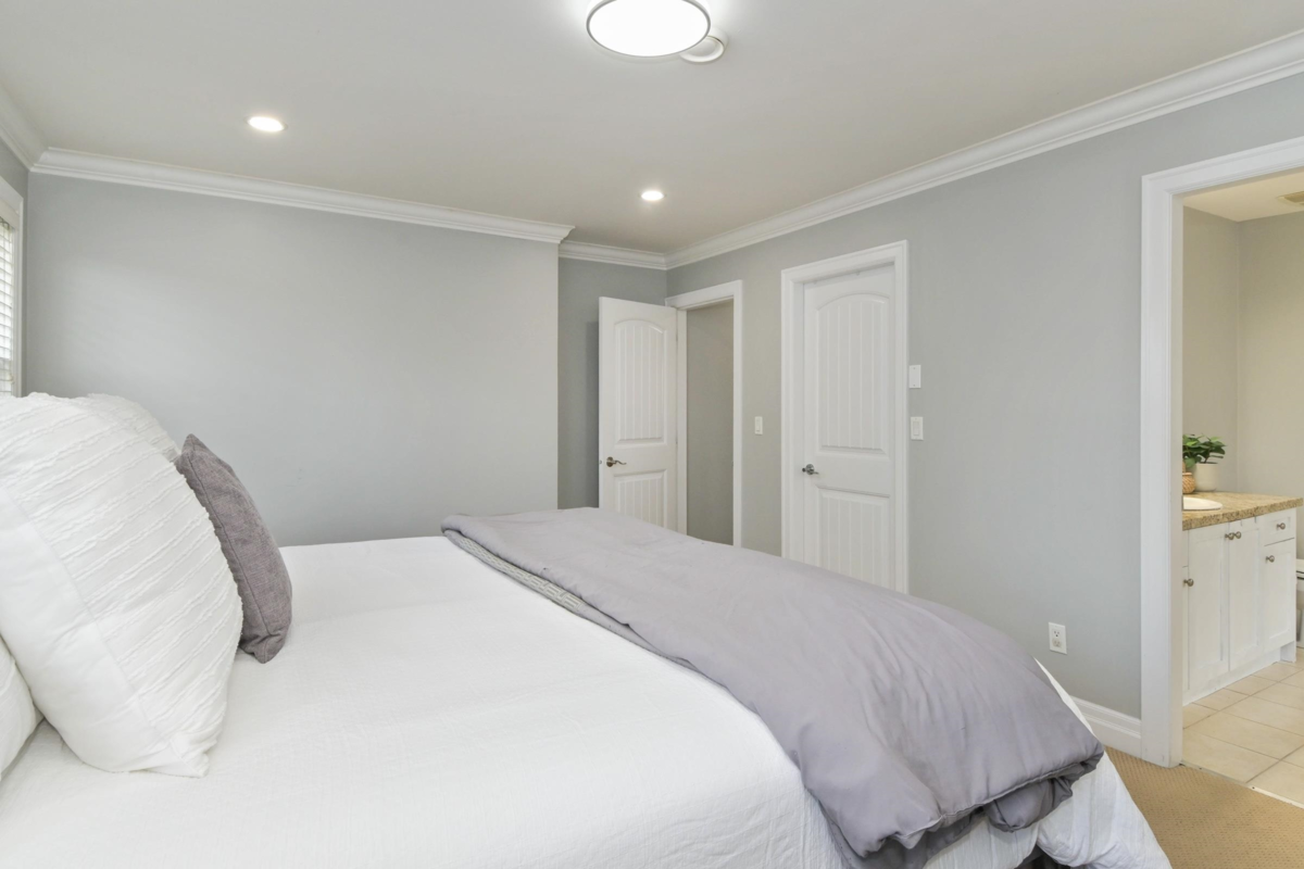 Guest Bathroom Photo of 6351 167b Street, Surrey, BC