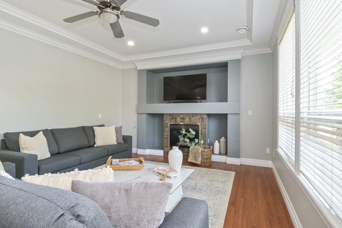 Walk-In Closet Photo of 6351 167b Street, Surrey, BC