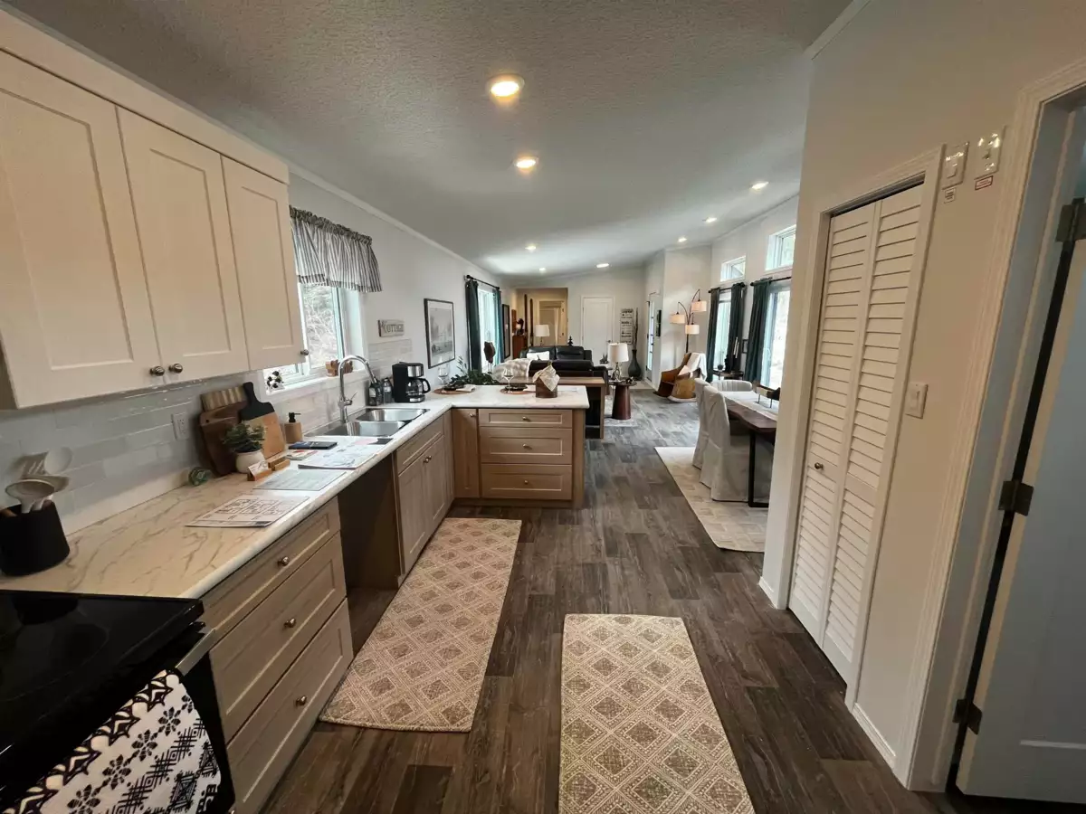 Basement Recreation Room Photo of SVE97 Old Hope Princeton Highway, Sunshine Valley, BC