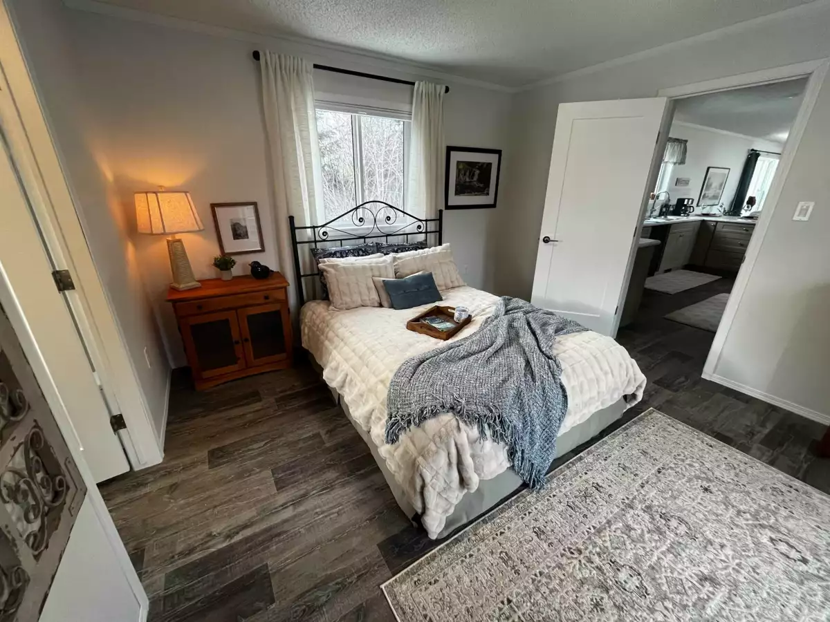 Primary Bathroom Photo of SVE97 Old Hope Princeton Highway, Sunshine Valley, BC