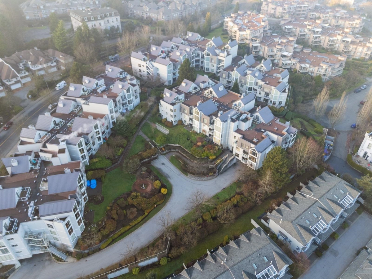Aerial View of 406 48 Richmond Street, New Westminster, BC