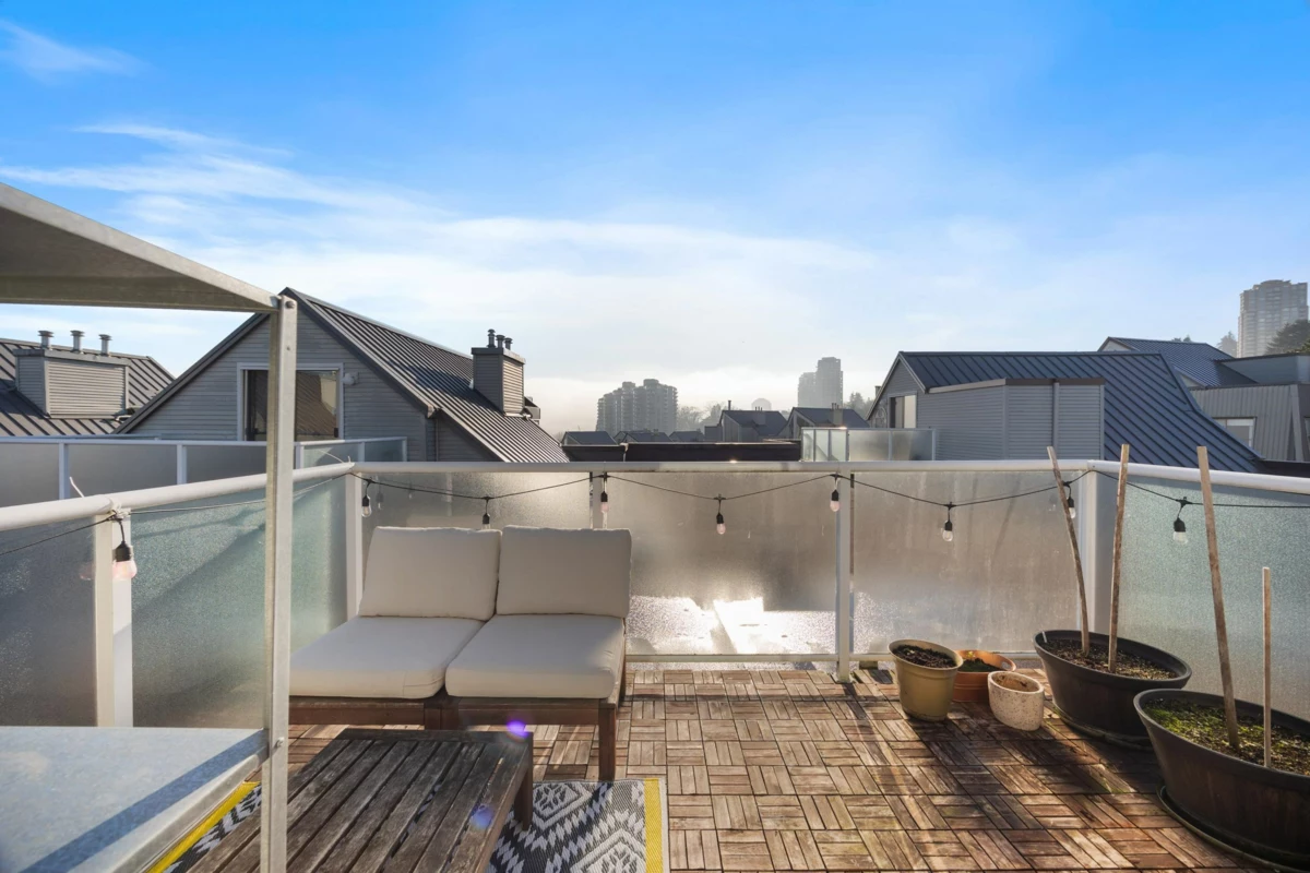 Backyard Photo of 406 48 Richmond Street, New Westminster, BC