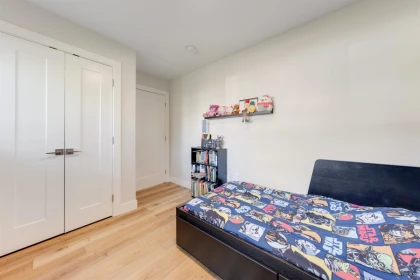 Basement Recreation Room Photo of 8008 13th Avenue, Burnaby, BC