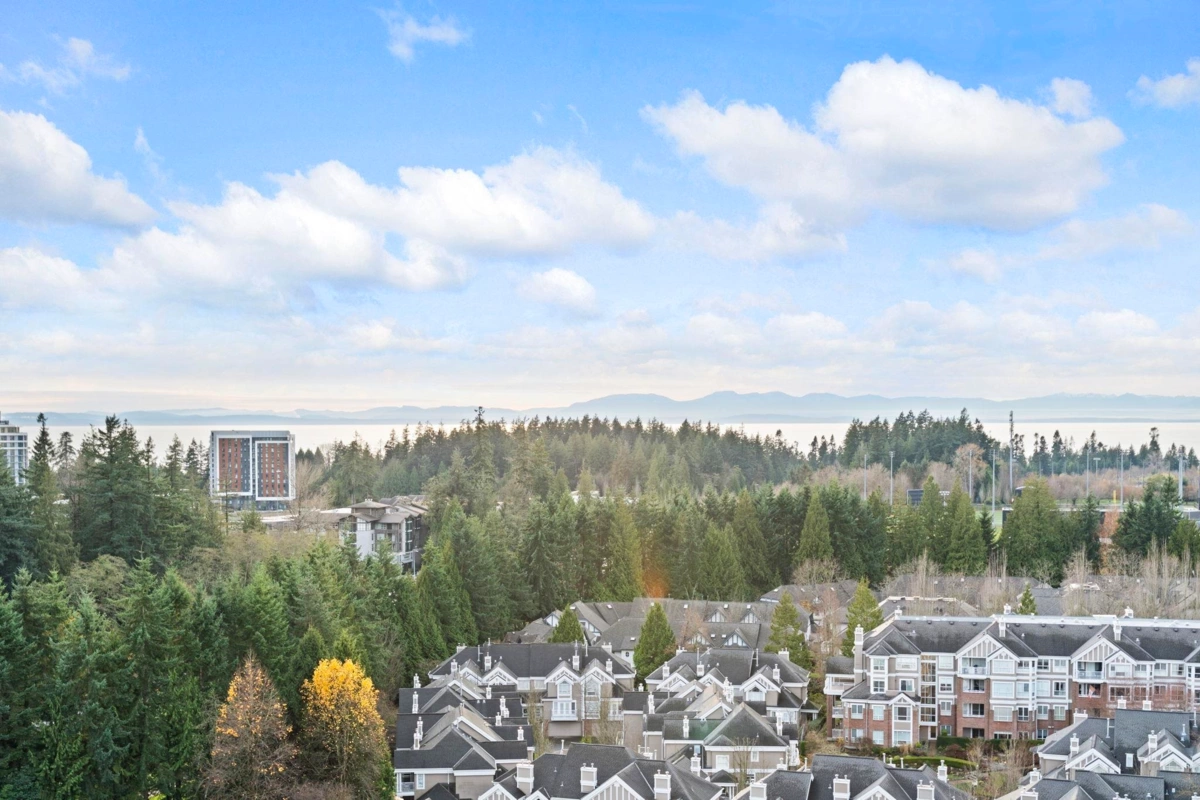 Family Room Photo of 1700 5615 Hampton Place, Vancouver, BC