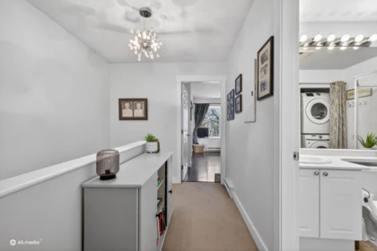 Guest Bathroom Photo of 86 2422 Hawthorne Avenue, Port Coquitlam, BC