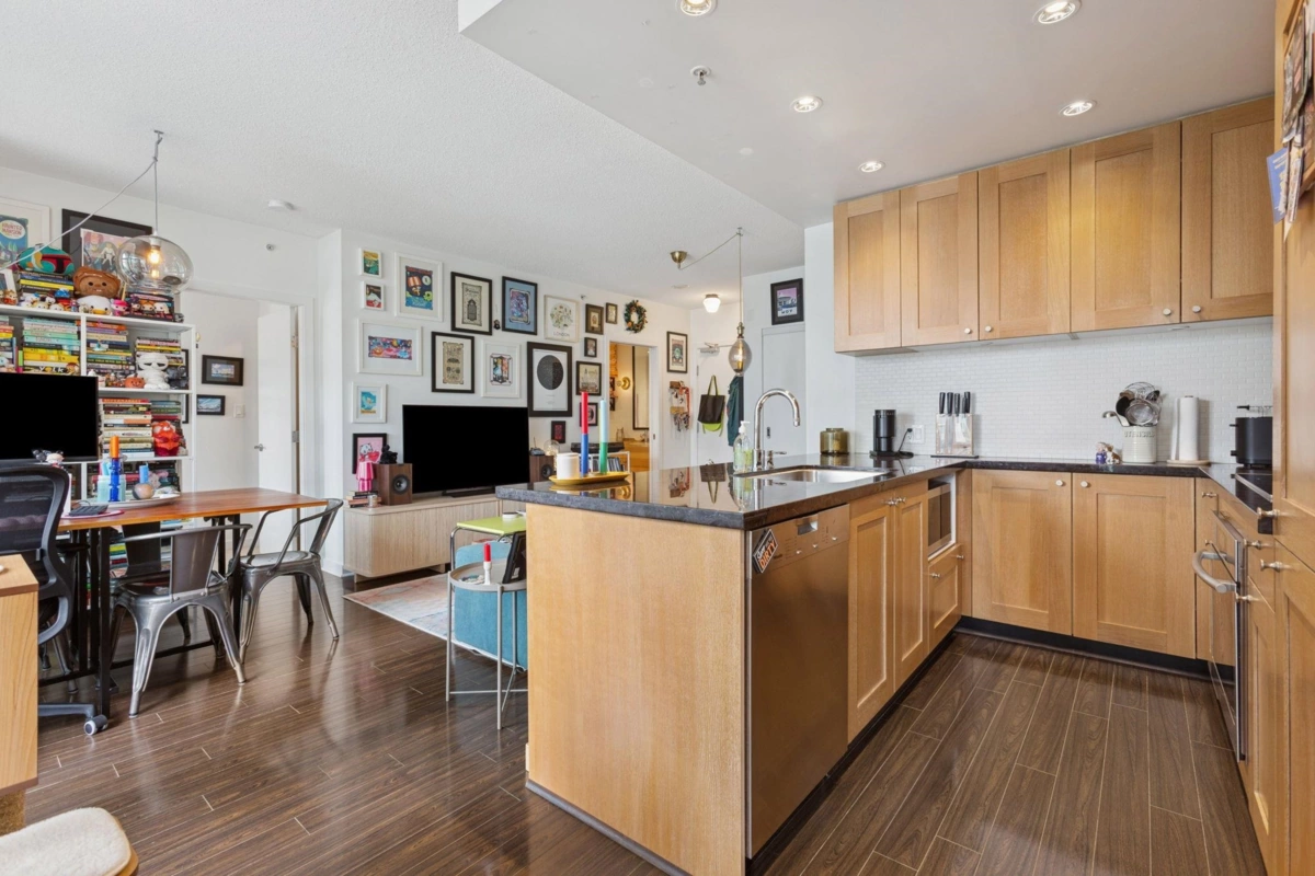 Kitchen Island Photo of 1003 821 Cambie Street, Vancouver, BC