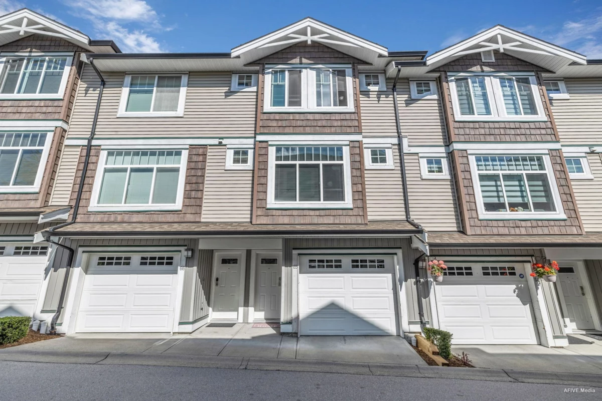 Family Room Photo of 65 14356 63a Avenue, Surrey, BC