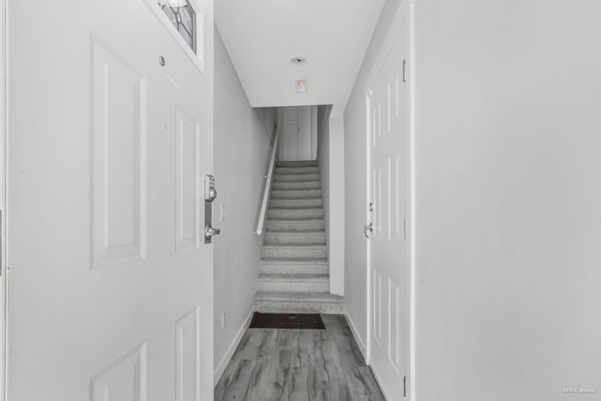 Kitchen Photo of 65 14356 63a Avenue, Surrey, BC