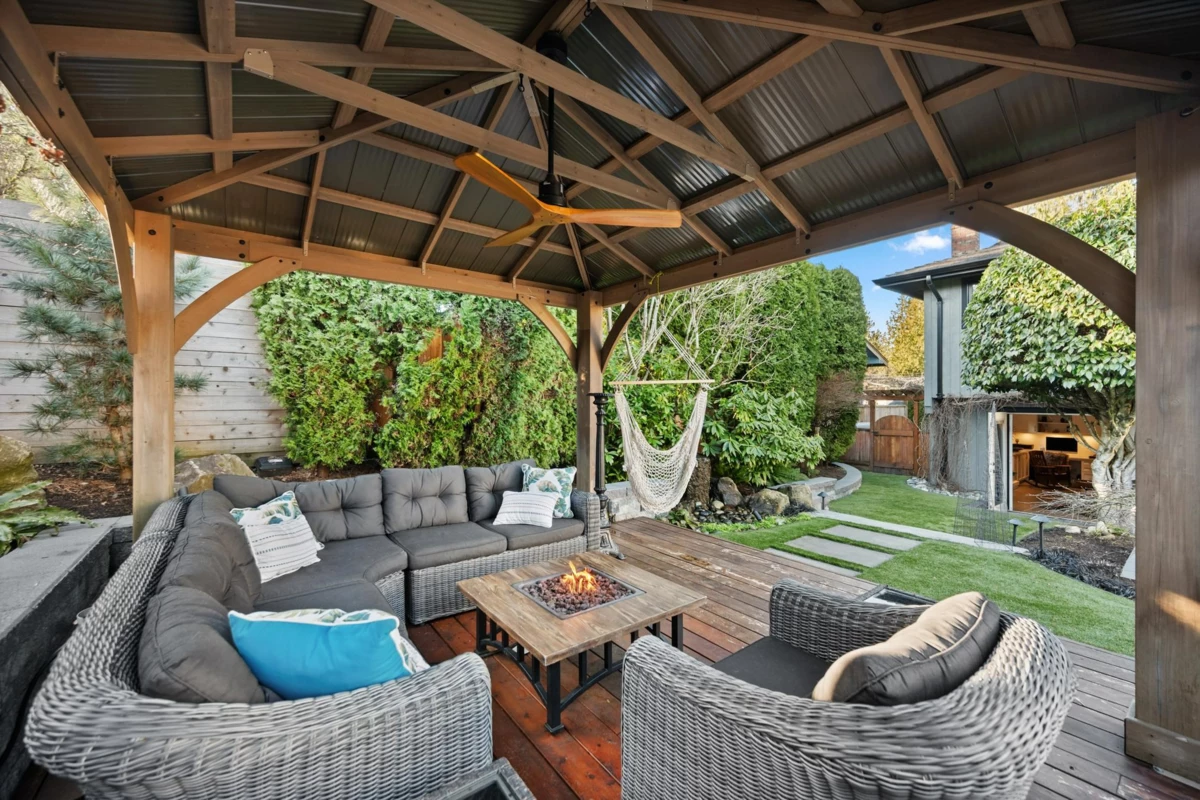 Backyard Photo of 19788 49 Avenue, Langley, BC