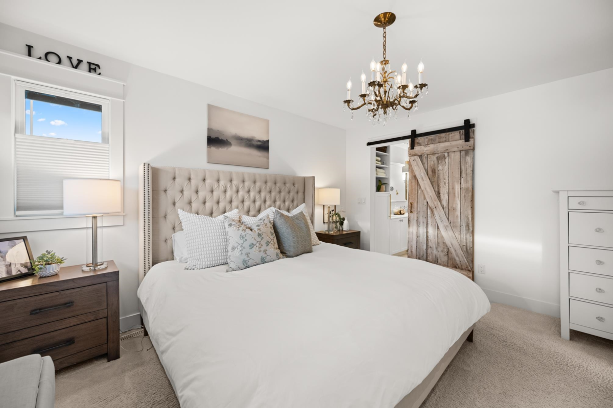 Basement Recreation Room Photo of 19788 49 Avenue, Langley, BC