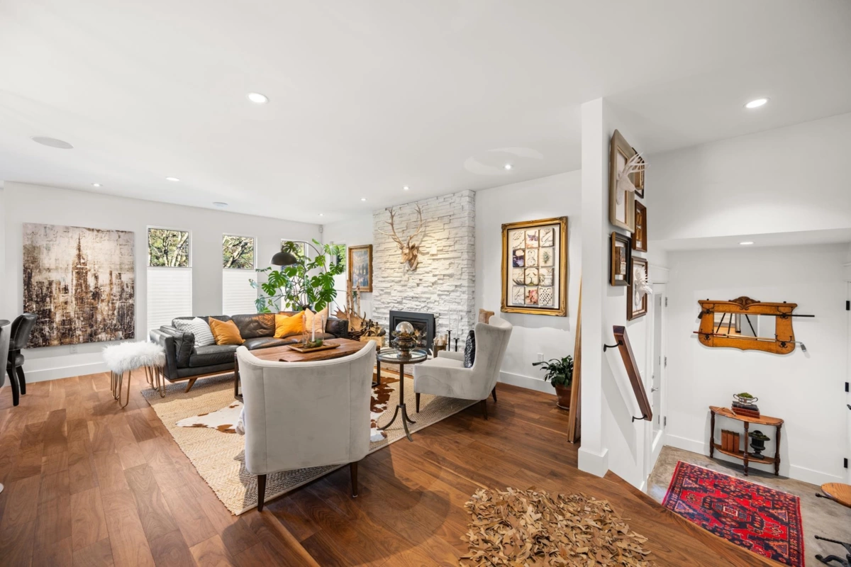 Kitchen Island Photo of 19788 49 Avenue, Langley, BC