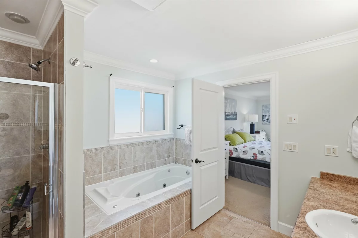 Hot Tub / Spa Photo of 5238 Crimson Ridge, Chilliwack, BC