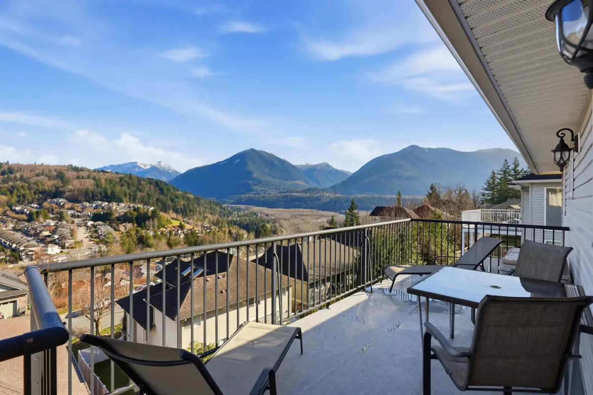 Outdoor Deck Photo of 5238 Crimson Ridge, Chilliwack, BC