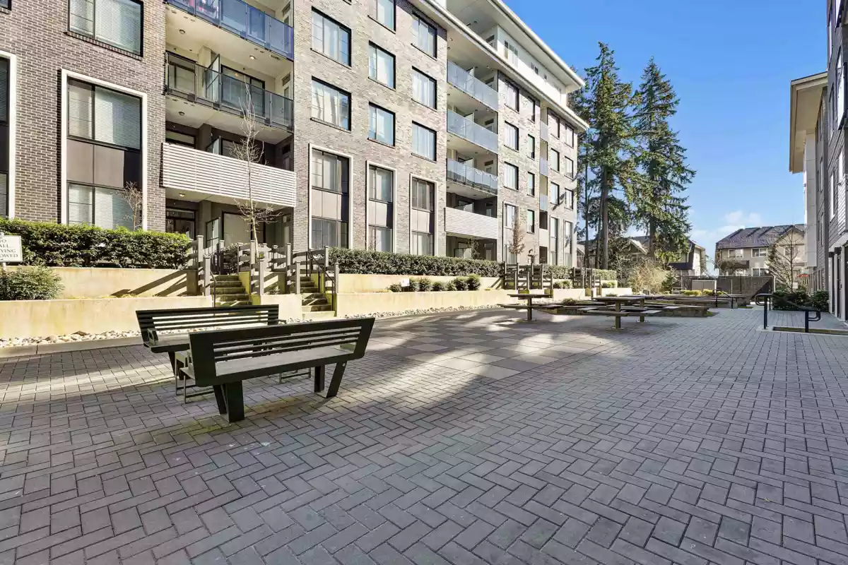 Mudroom Photo of 122 15825 85 Avenue, Surrey, BC
