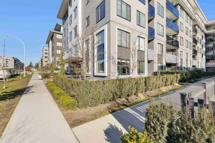 122 15825 85 Avenue, Surrey, BC