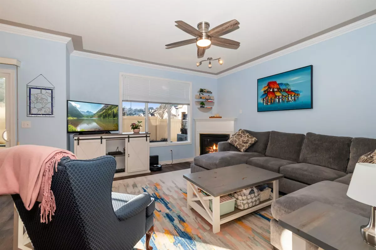 Family Room Photo of 129 46360 Valleyview Road, Chilliwack, BC