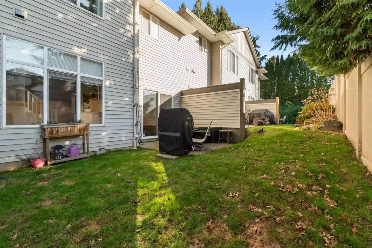 Garage Interior Photo of 129 46360 Valleyview Road, Chilliwack, BC