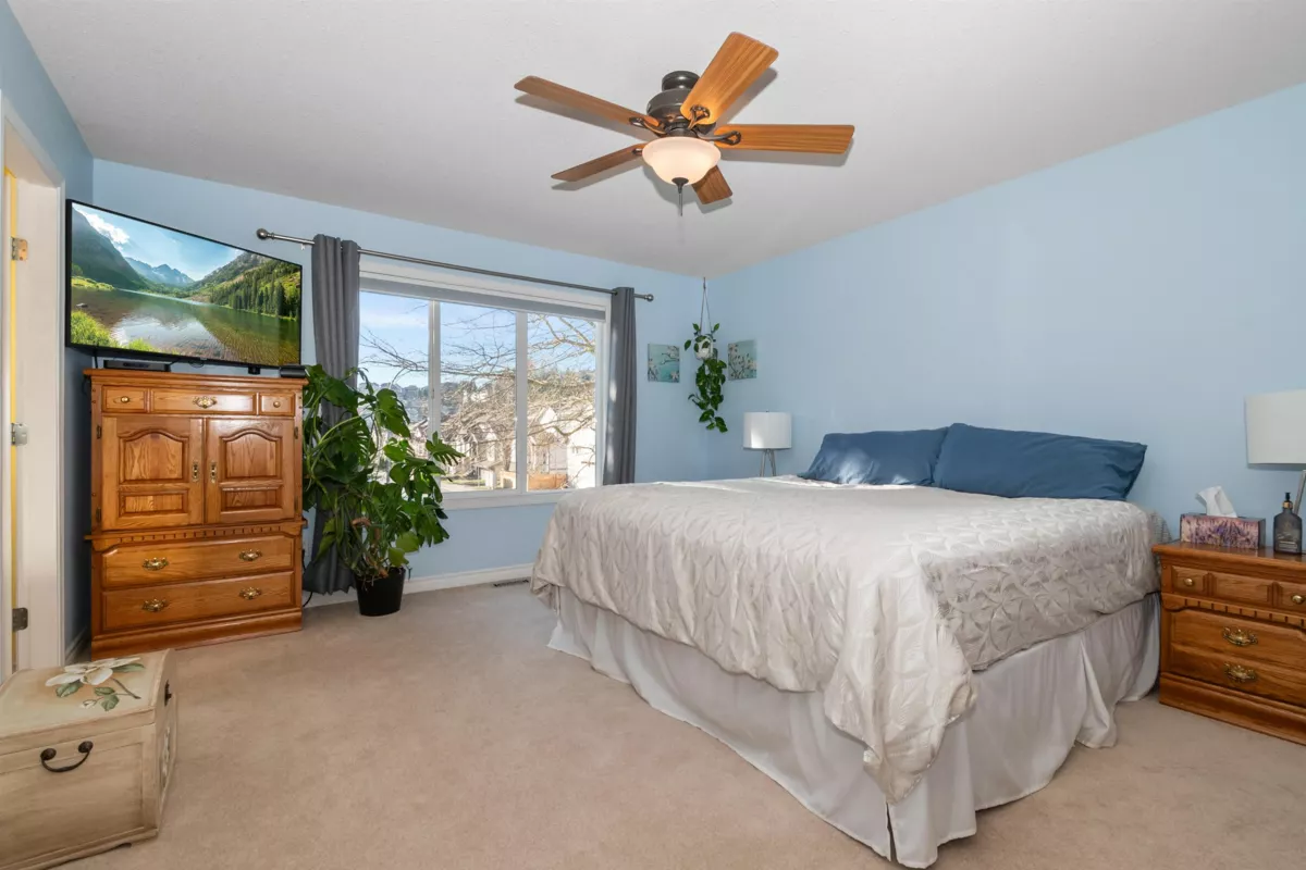 Powder Room Photo of 129 46360 Valleyview Road, Chilliwack, BC