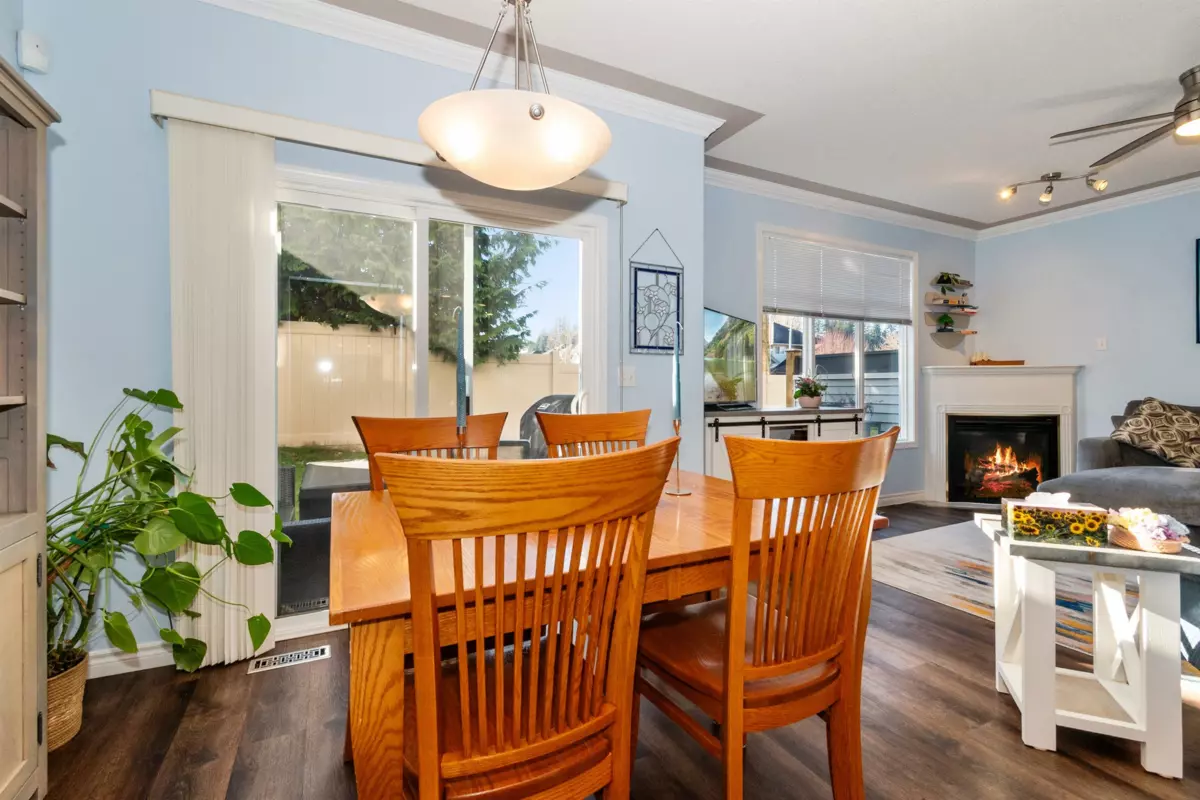 Primary Bathroom Photo of 129 46360 Valleyview Road, Chilliwack, BC