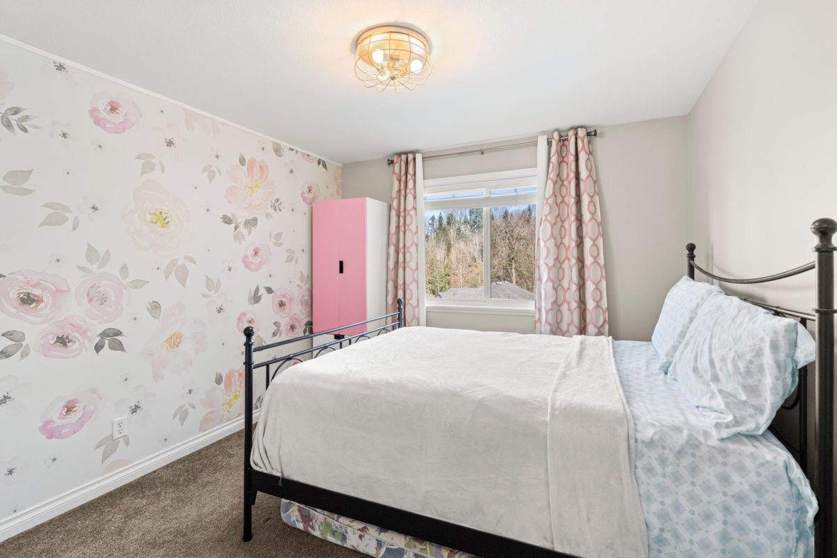 Hallway Photo of 36395 Westminster Drive, Abbotsford, BC