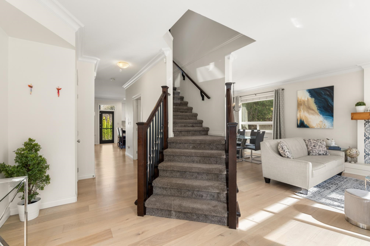 Kitchen Photo of 36395 Westminster Drive, Abbotsford, BC