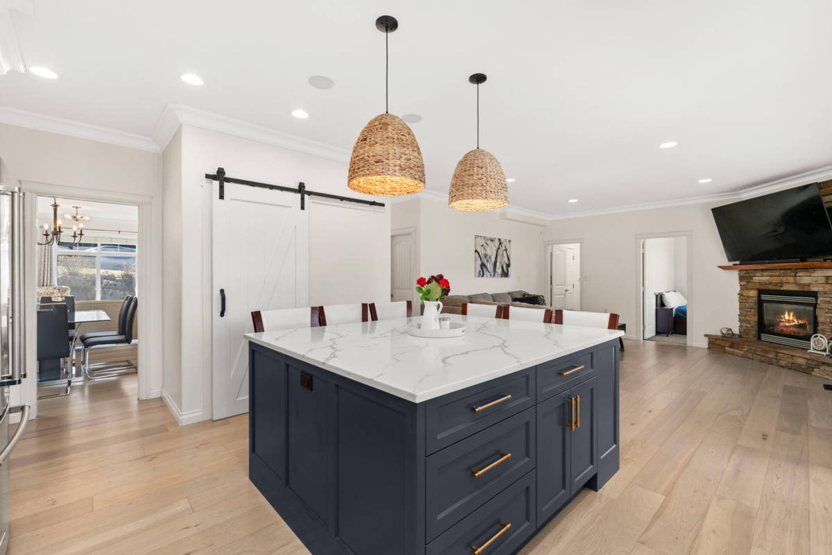 Primary Bathroom Photo of 36395 Westminster Drive, Abbotsford, BC