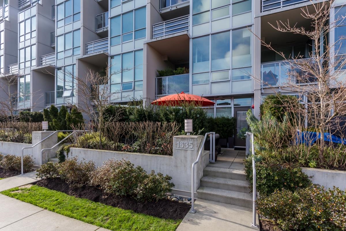 Laundry Room Photo of 1635 Eastern Avenue, North Vancouver, BC