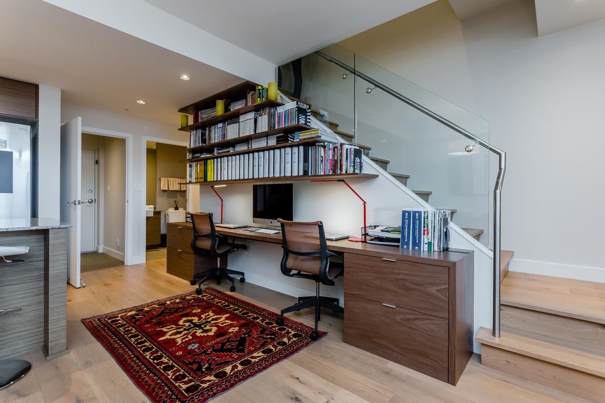 Primary Bathroom Photo of 1635 Eastern Avenue, North Vancouver, BC
