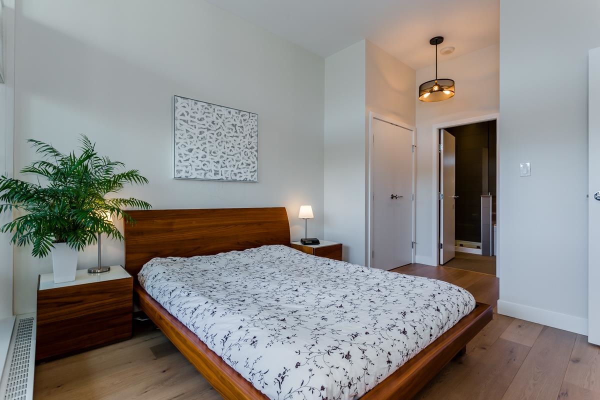 Walk-In Closet Photo of 1635 Eastern Avenue, North Vancouver, BC