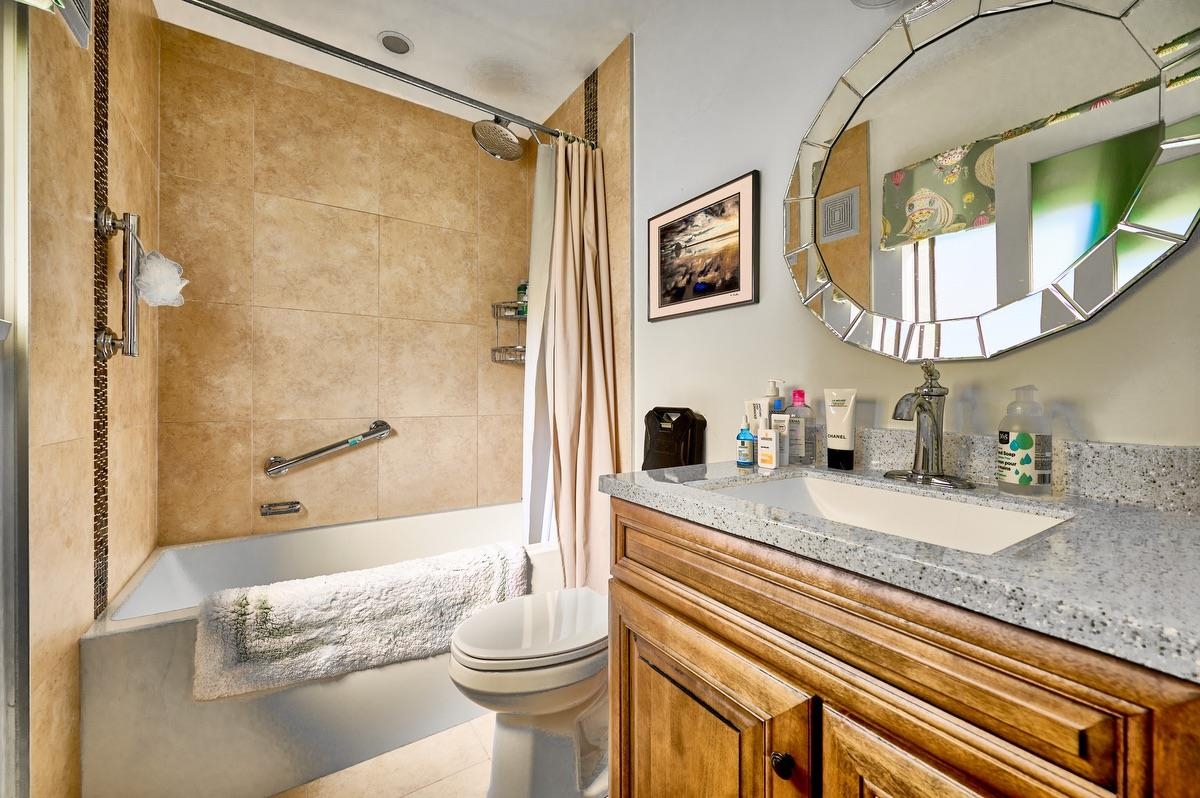 Basement Recreation Room Photo of 4228 Craigflower Drive, Richmond, BC