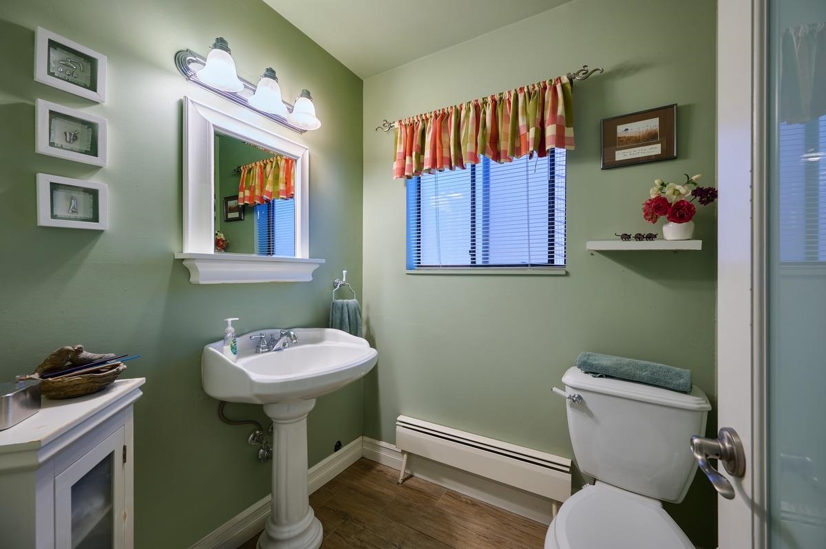 Walk-In Closet Photo of 4228 Craigflower Drive, Richmond, BC