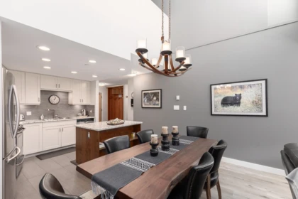 Breakfast Nook Photo of 325 3309 Ptarmigan Place, Whistler, BC